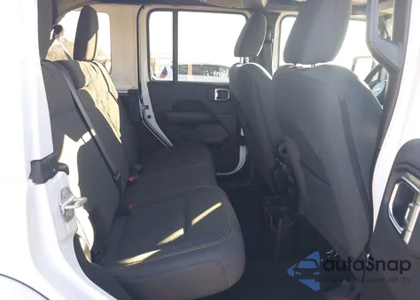 2025 Jeep Wrangler 4-Door Sahara 4X4 from USA, damaged, VIN 1C4PJXEN0SW589415